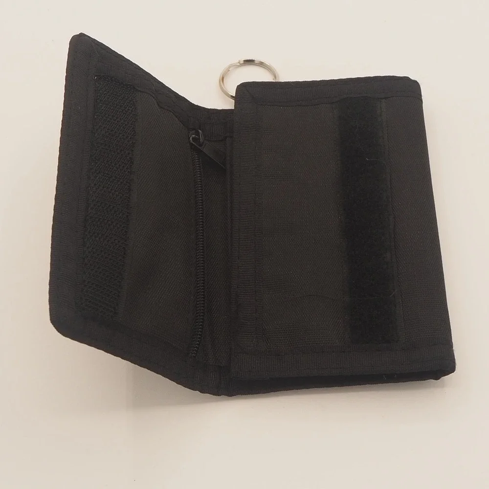 Vintage Walt Disney World Trifold Wallet Hook & Loop Closure Keyring Black